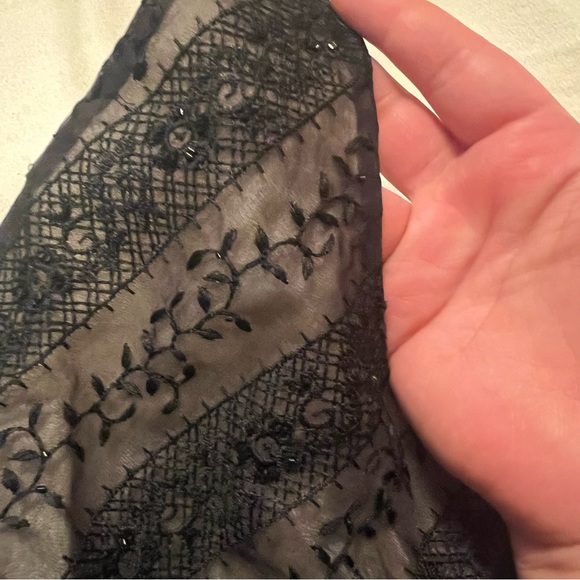 NWT Ann Taylor 100% silk fully lined v neck beaded dress. Size 14. - Picture 4 of 15